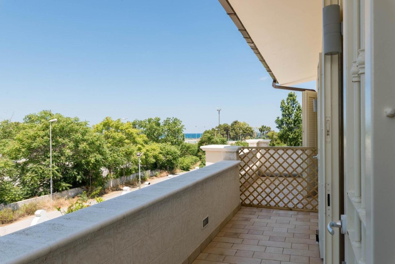 Casa Agapantus Con Piscina Da Giugno Leilighet Bari Eksteriør bilde