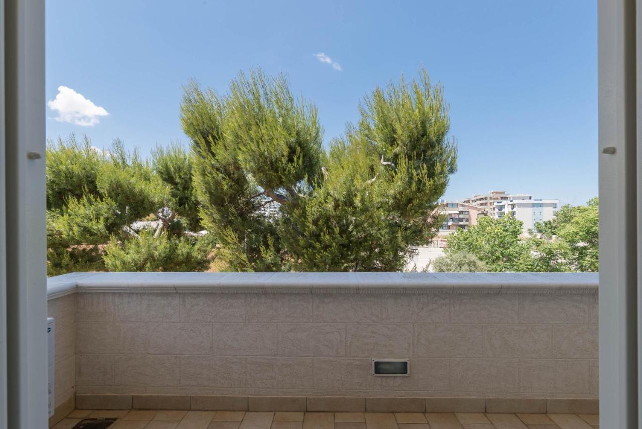 Casa Agapantus Con Piscina Da Giugno Leilighet Bari Eksteriør bilde