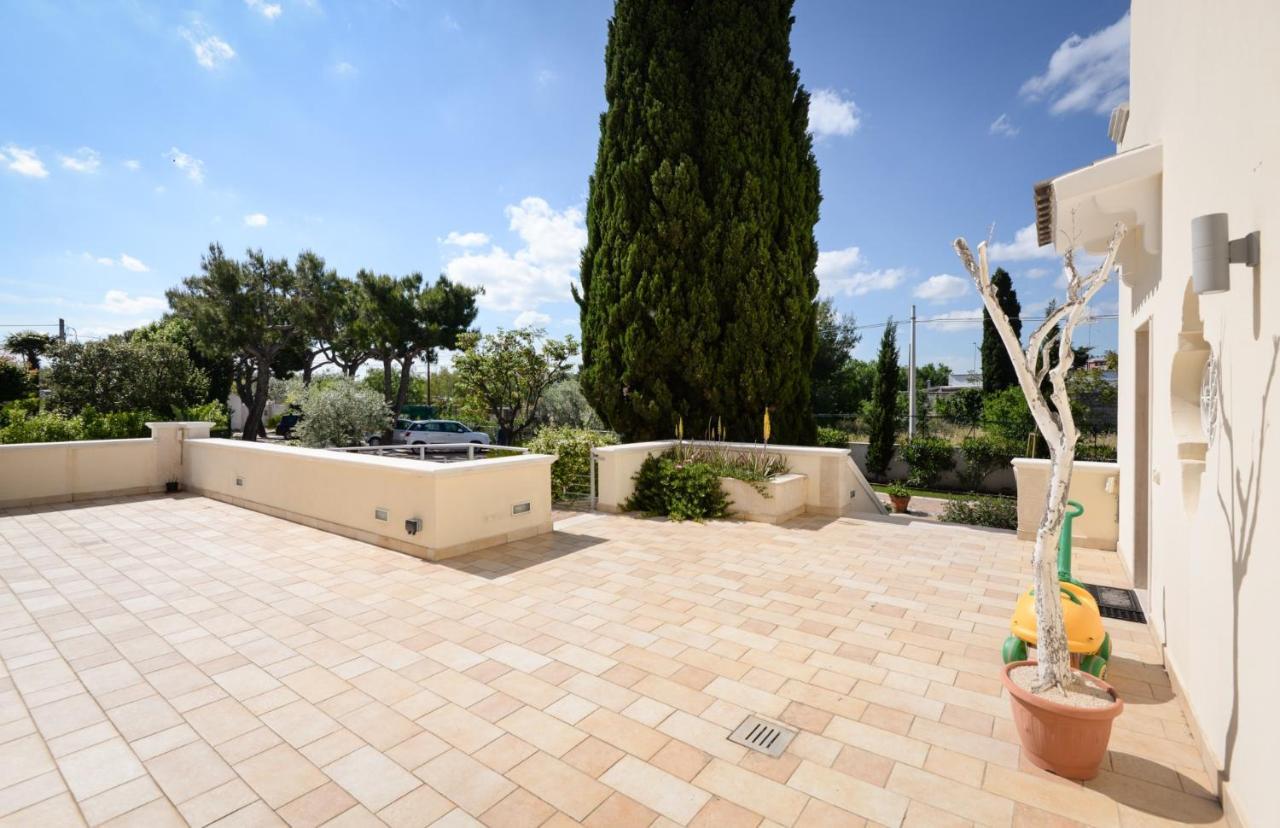 Casa Agapantus Con Piscina Da Giugno Leilighet Bari Eksteriør bilde